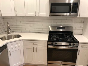 2437 N Ashland Ave-Unit -2F in Chicago, IL - Building Photo - Building Photo