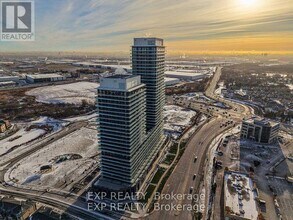 15 Skyridge Dr in Brampton, ON - Building Photo - Building Photo