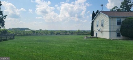 477 Fishpaw Rd in Berryville, VA - Building Photo - Building Photo