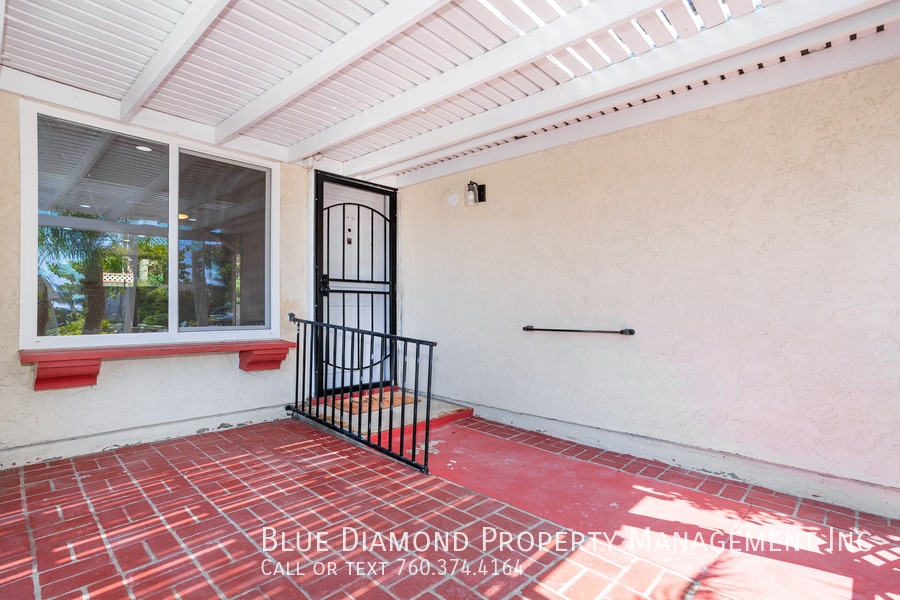 1441 Peacock Blvd in Oceanside, CA - Building Photo