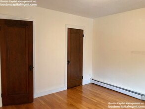 14 Mount Ida St, Unit #6 in Newton, MA - Building Photo - Building Photo