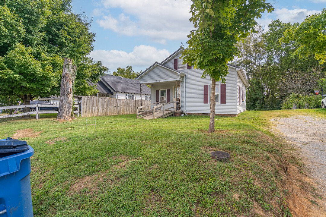 209 Sunset Ave in Glasgow, KY - Building Photo