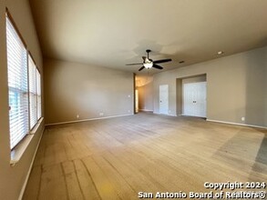 5019 Gemsbuck Chase in San Antonio, TX - Building Photo - Building Photo