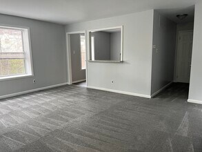 529 N Orange St, Unit A in Media, PA - Building Photo - Building Photo