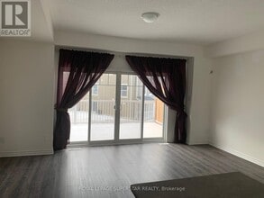 22 Village Gate Dr in Wasaga Beach, ON - Building Photo - Building Photo