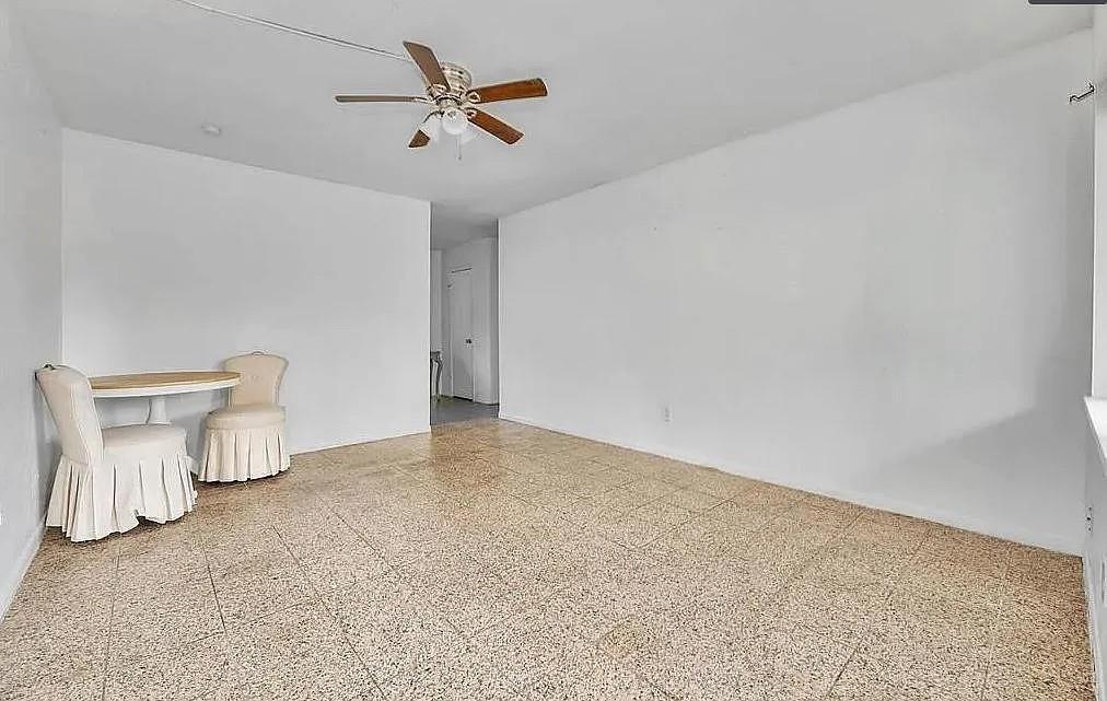 26 Farrell St in Houston, TX - Building Photo