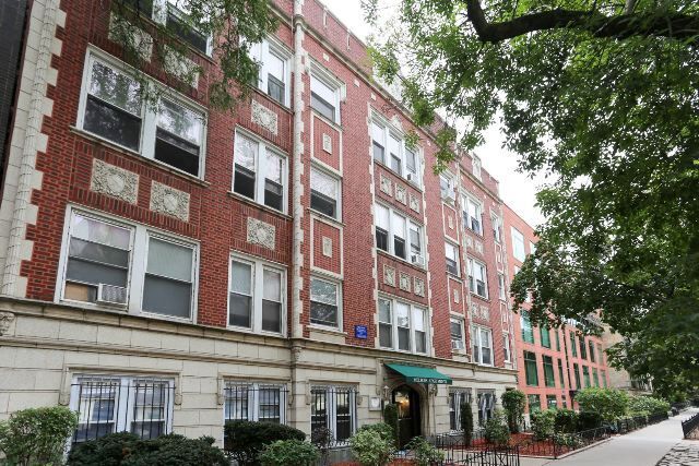 516 W Melrose St in Chicago, IL - Foto de edificio