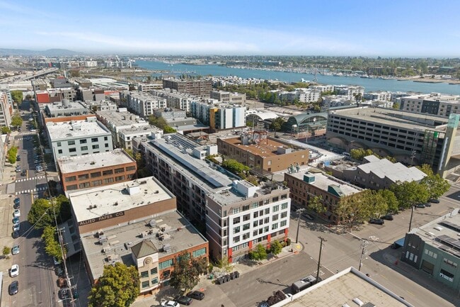 288 3rd St in Oakland, CA - Building Photo - Building Photo