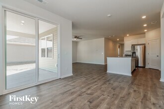 407 Bering Ln in Summerville, SC - Foto de edificio - Building Photo