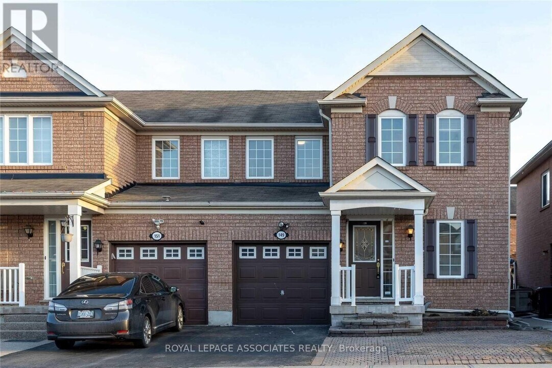 149 Rouge River Dr in Toronto, ON - Building Photo