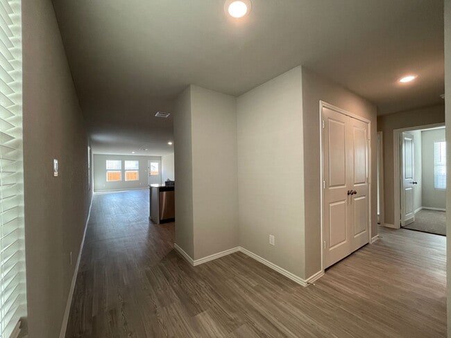 4324 Levee Rdg in San Antonio, TX - Foto de edificio - Building Photo