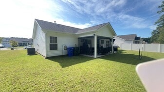 3212 Merganser Dr in Conway, SC - Building Photo