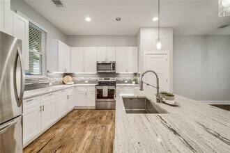 18529 Staghorn Dr in Lago Vista, TX - Building Photo - Building Photo