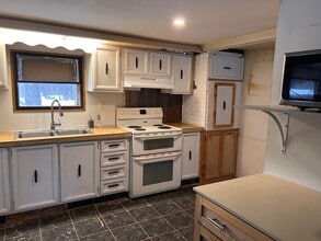 4 Dunn Ave in Campton, NH - Building Photo - Building Photo