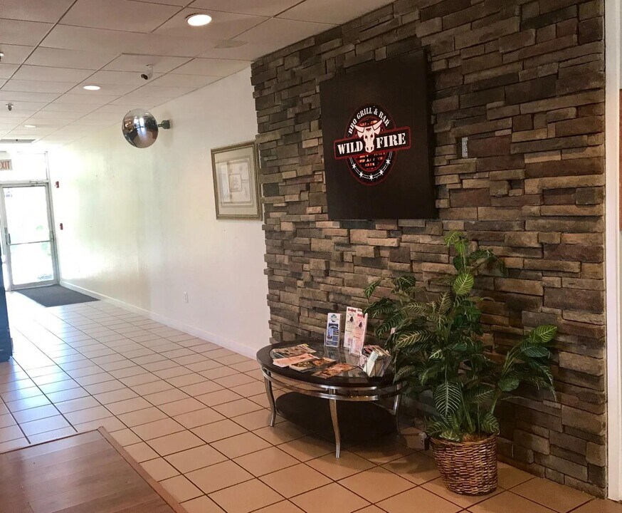 28610 US-27 in Dundee, FL - Building Photo