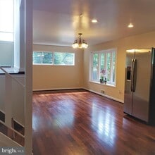 2310 Veirs Mill Rd in Rockville, MD - Building Photo - Building Photo