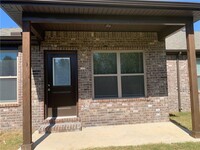 1611 Purple Finch St in Centerton, AR - Foto de edificio - Building Photo