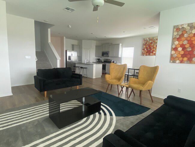 208 Golden Grove Pkwy in San Marcos, TX - Building Photo - Building Photo