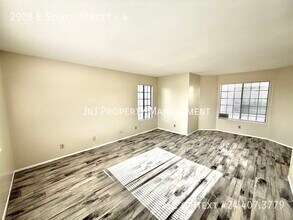 2908 E South St in Long Beach, CA - Building Photo - Building Photo