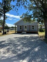 6673 Eastbrook Ave SW in Ocean Isle Beach, NC - Building Photo