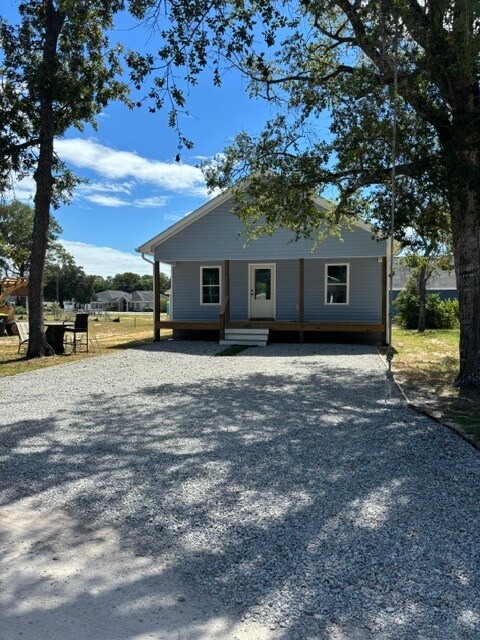 6673 Eastbrook Ave SW in Ocean Isle Beach, NC - Building Photo
