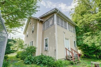 2652 Milwaukee St in Madison, WI - Building Photo - Building Photo