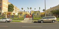 1174-1186 S Norton Ave in Los Angeles, CA - Foto de edificio - Building Photo