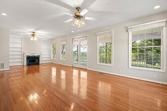 119 W Chippendale Dr in Mills River, NC - Building Photo - Building Photo