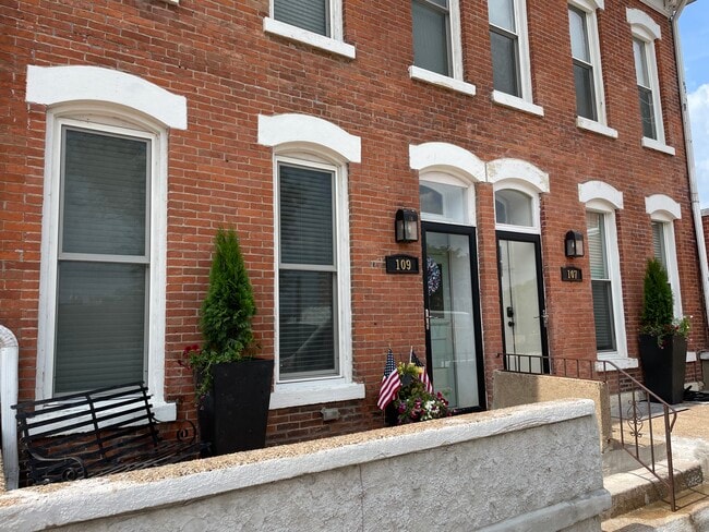 property at 107 W 13th St