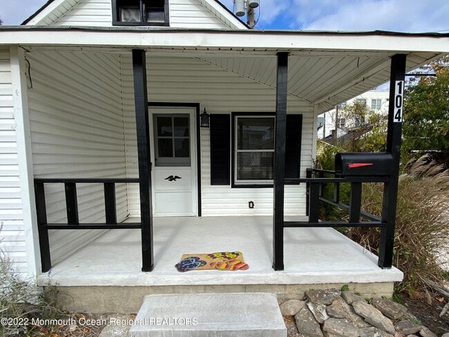 104 11th Ave in Belmar, NJ - Building Photo - Building Photo