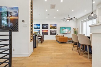 1521 Weber St in Houston, TX - Building Photo - Building Photo