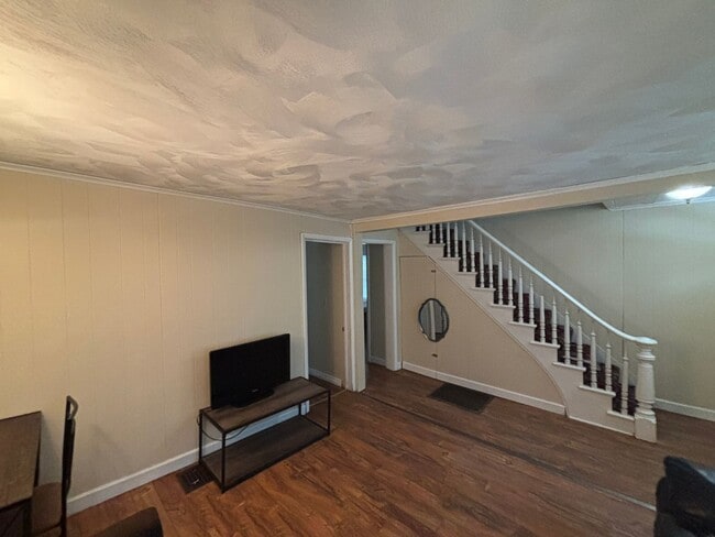 property at 2 Florence Ave