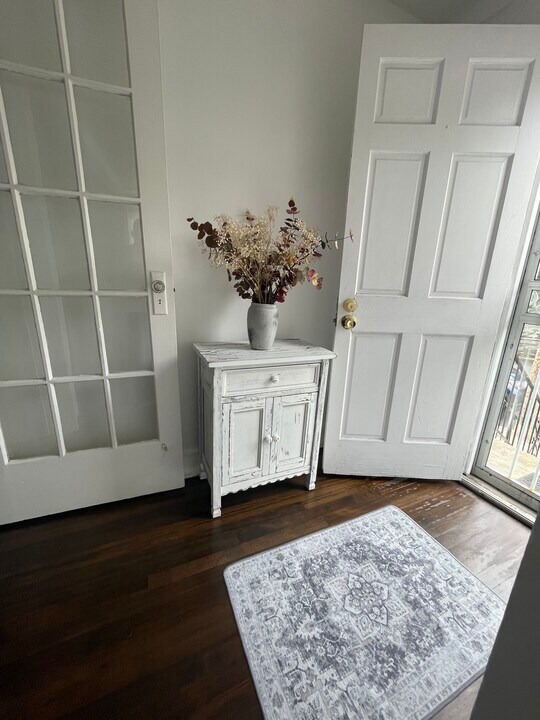 8930 83rd Ave, Unit Aparmtent 1st Floor in Glendale, NY - Building Photo