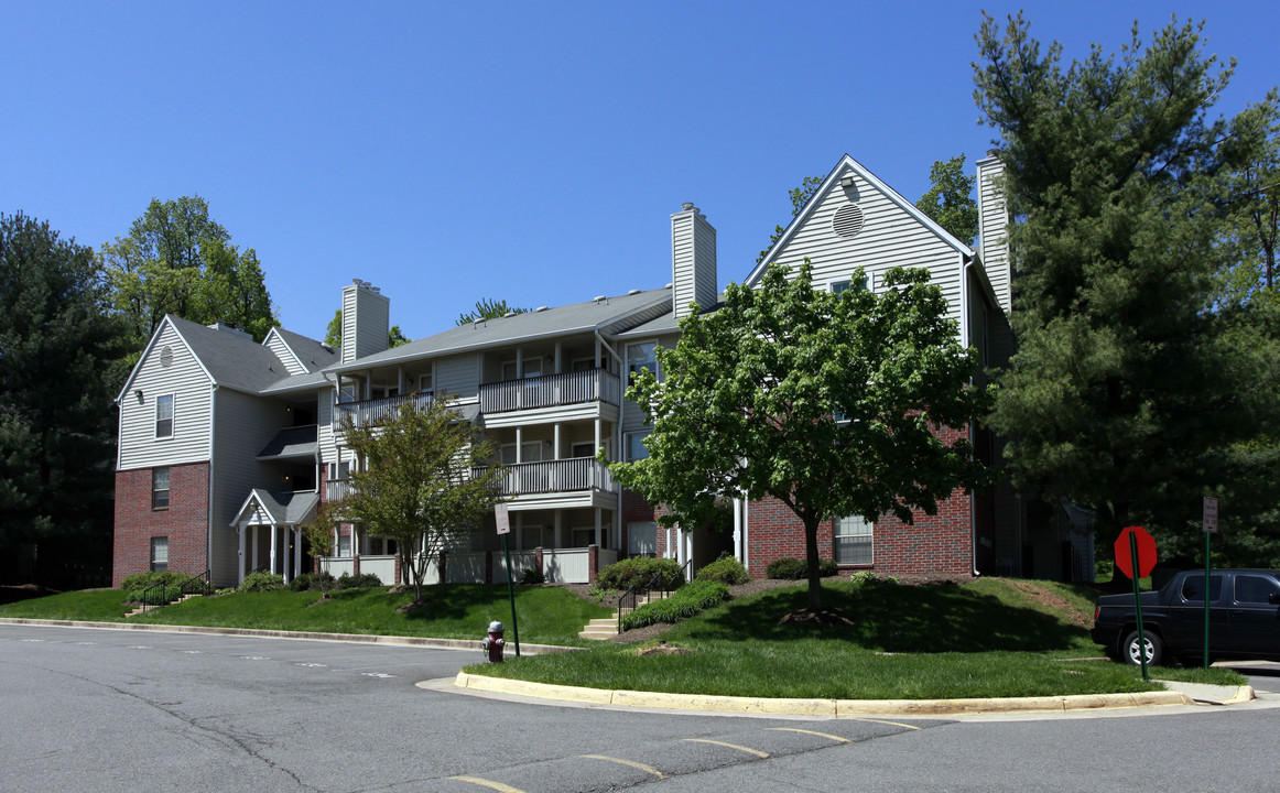 Penderbrook Square in Fairfax, VA - Building Photo