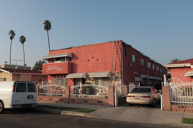 883 E 49th St in Los Angeles, CA - Building Photo - Building Photo