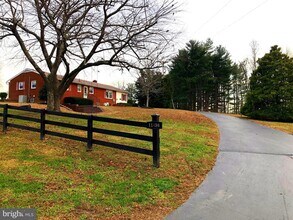 11456 Southern Maryland Blvd in Dunkirk, MD - Building Photo - Building Photo