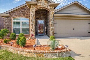 509 Plum Dr in Nevada, TX - Building Photo