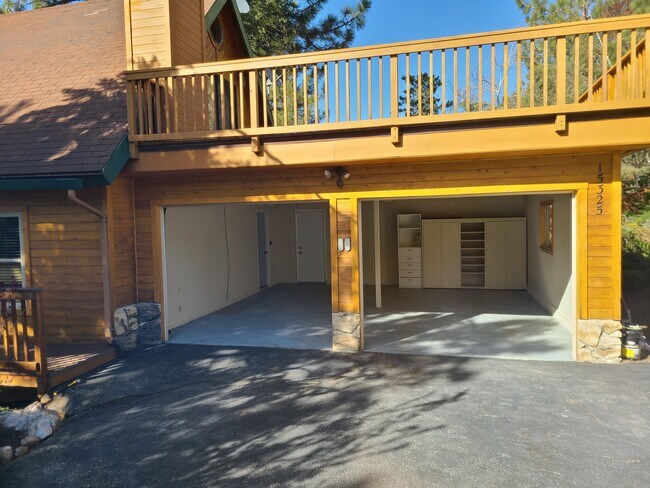 15325 Acacia Way in Pine Mountain Club, CA - Foto de edificio - Building Photo