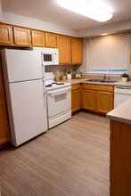 111 Peach Tree Ln in Yakima, WA - Building Photo - Building Photo