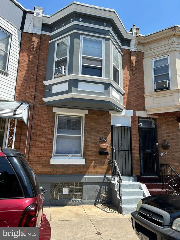 property at 2817 N Stillman St