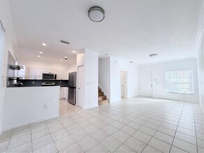 792 NW 170th Terrace in Pembroke Pines, FL - Building Photo - Building Photo