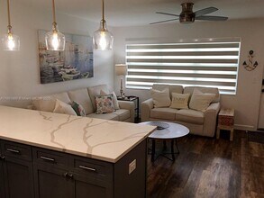 240 Horizon W in Boynton Beach, FL - Building Photo - Building Photo
