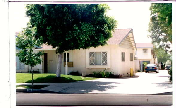 315 N Idaho St in La Habra, CA - Building Photo - Building Photo