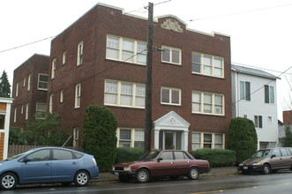 Phinney Apartments in Seattle, WA - Building Photo - Building Photo