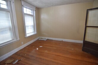 1887 Beacon St in Brookline, MA - Building Photo - Building Photo