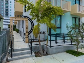 Otto Apartments in Miami, FL - Building Photo - Building Photo