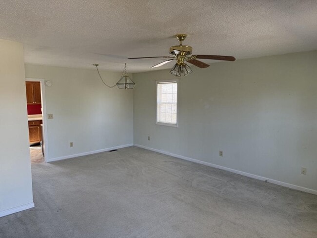 706 S Cherokee St in Jonesborough, TN - Building Photo - Building Photo