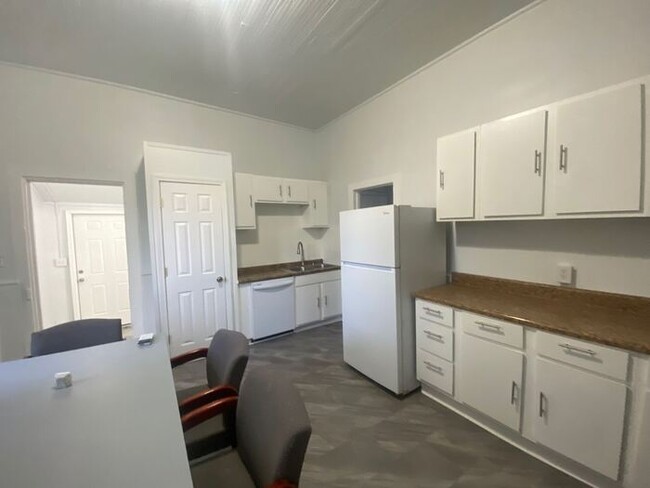 100 S Evans St in Columbia, SC - Building Photo - Building Photo