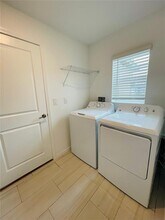 22203 Storybook Cabin Wy in Land O Lakes, FL - Building Photo - Building Photo
