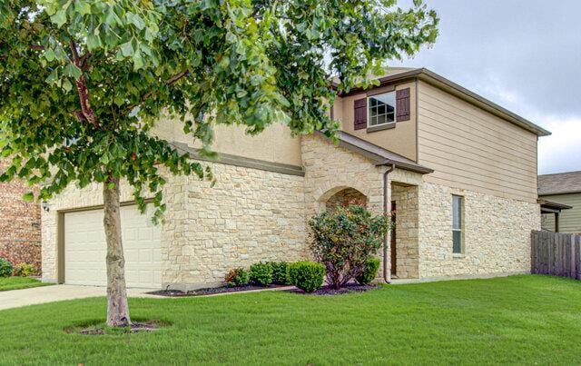 3900 Belmont Stables Ln in Austin, TX - Building Photo - Building Photo